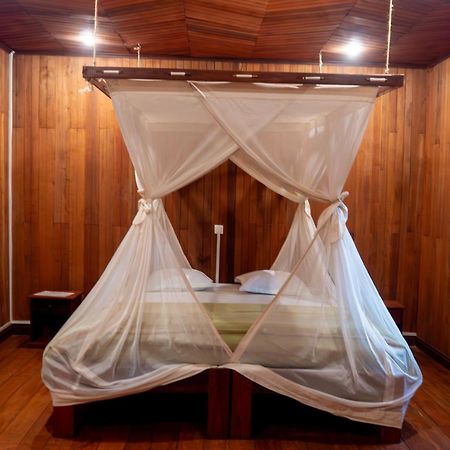 Olympe De Bemaraha Hotell Bekopaka Exteriör bild