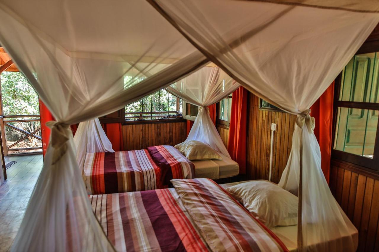 Olympe De Bemaraha Hotell Bekopaka Exteriör bild