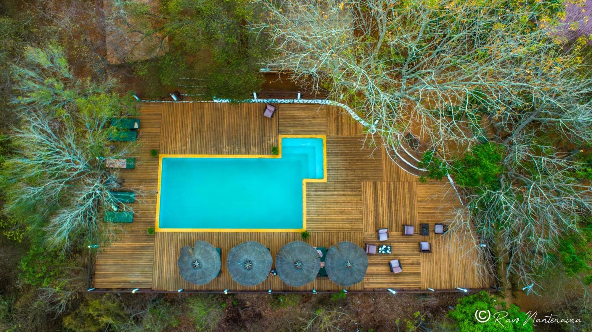 Olympe De Bemaraha Hotell Bekopaka Exteriör bild